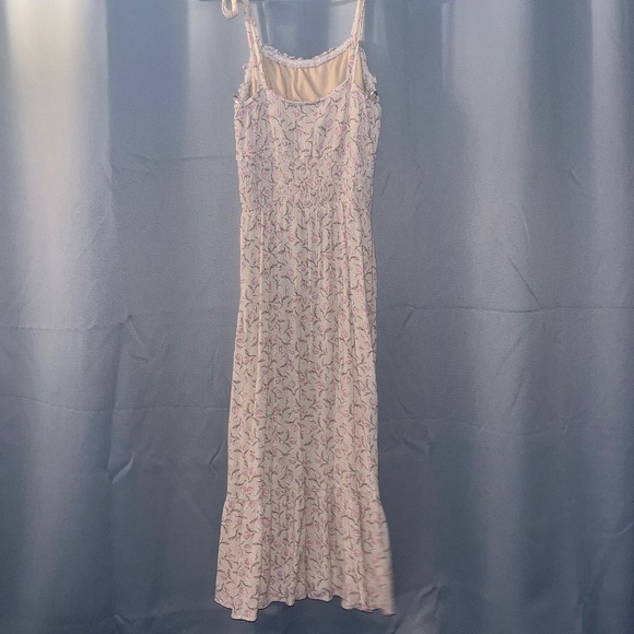 Flower dress - Picture 2 of 2